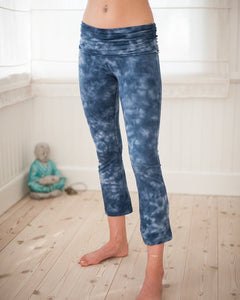 Half moon pants blue (Generous size)