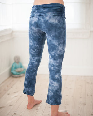 Half moon pants blue (Generous size)